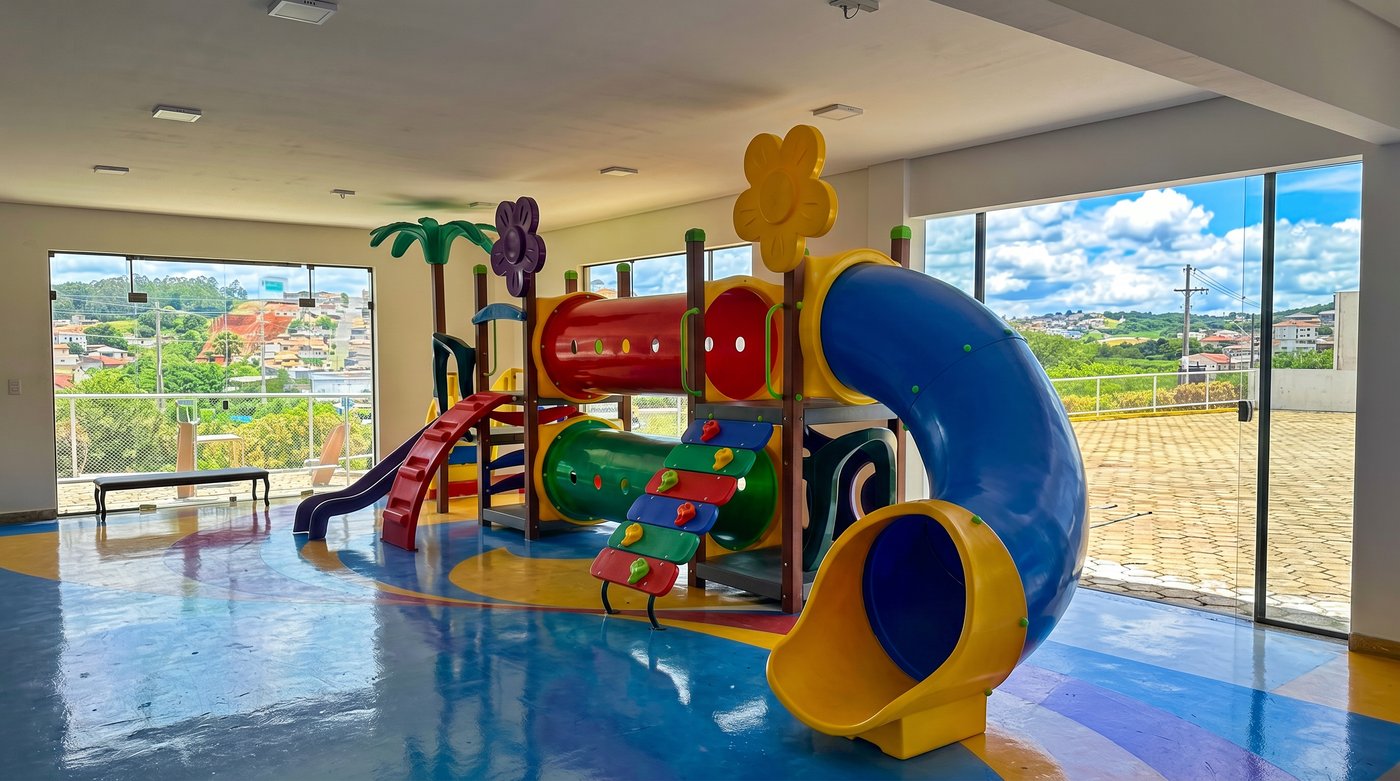 Projeto interno de playground escolar